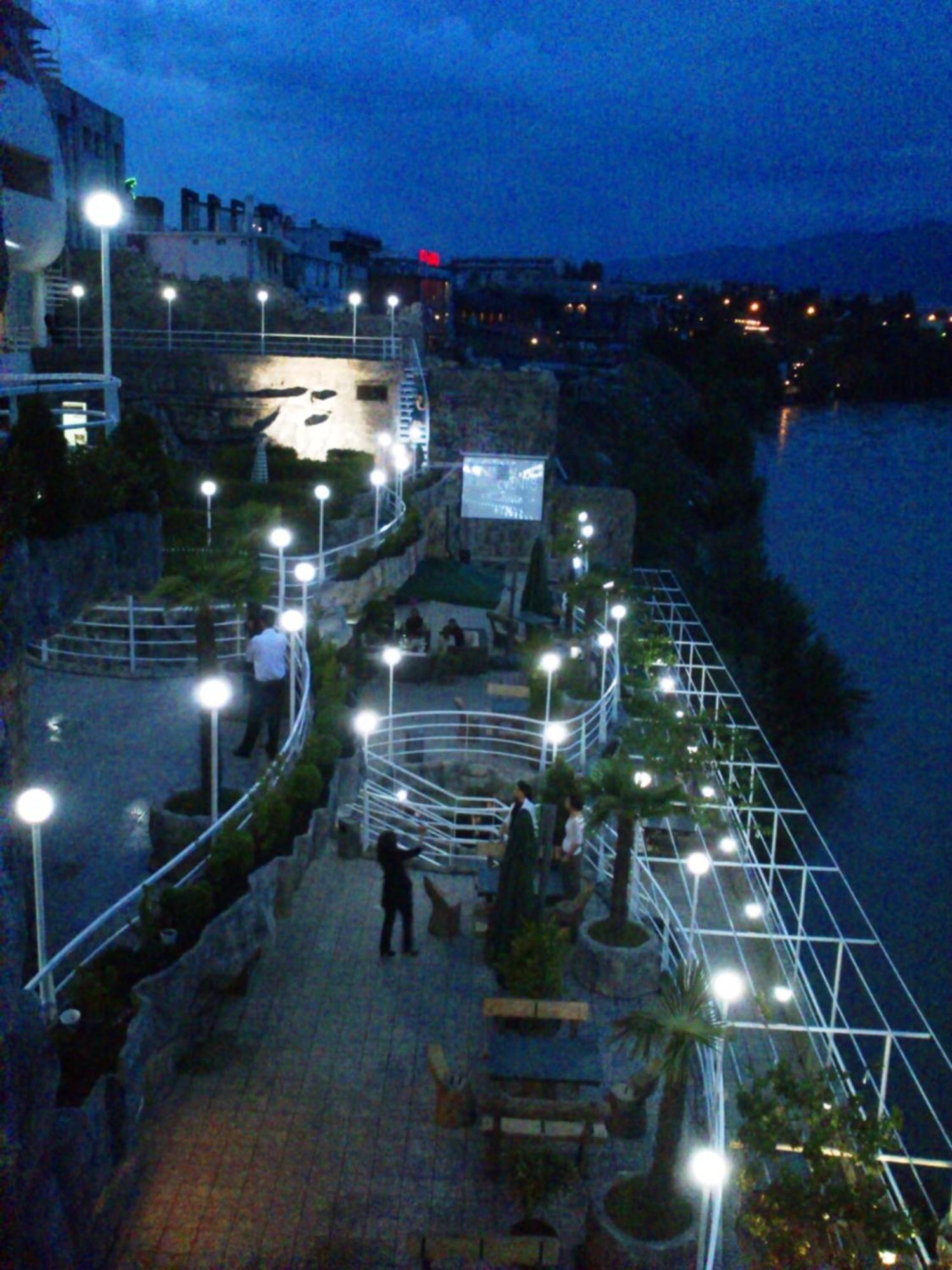 Cruise Hotel Tbilisi Exterior photo